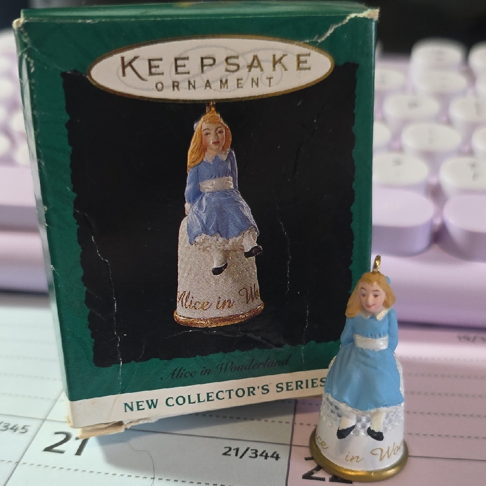 Hallmark Keepsake Minuature Ornament - Alice in Wonderland
